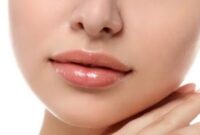 Scrub Bibir Berasaskan Madu: Mana Satu Terbaik?