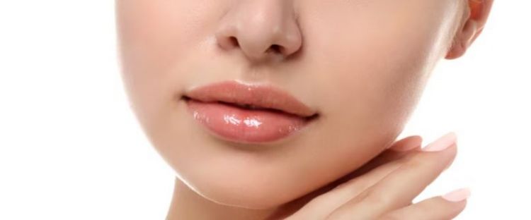 Scrub Bibir Berasaskan Madu: Mana Satu Terbaik?